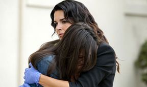 Rizzoli & Isles: Vraždy na pitevně VI (8/12)