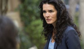 Rizzoli and Isles: Vraždy na pitevně IV (8/16)