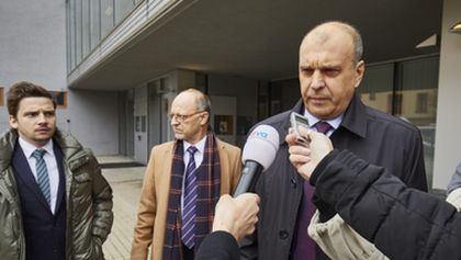 Ordinace v růžové zahradě 2 (528)