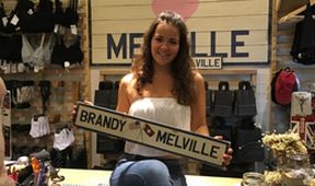 Brandy Hellville a démoni módního průmyslu