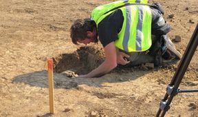 Pod povrchem - stoleté působení archeologického ústavu