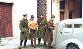 Zdivočelá země (11/45)