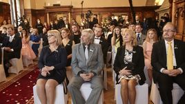 Ordinace v růžové zahradě 2 (366)