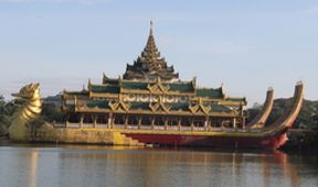 Myanmar, ve stínu barmských pagod