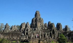 Opustit Angkor