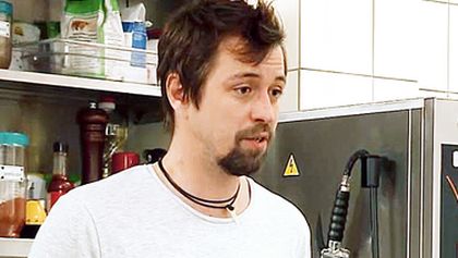 Ohnivý kuře (30)