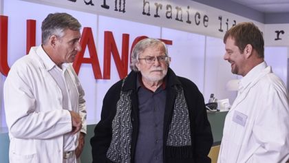 Ordinace v růžové zahradě 2 (830)