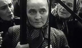 V hodine dvanástej