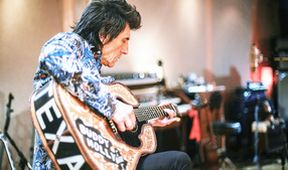 Ronnie Wood: Někdo tam nahoře mě má rád