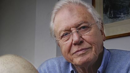 David Attenborough a obří vejce