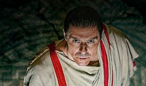 Julius Caesar: Jak se rodí diktátor (2/3)