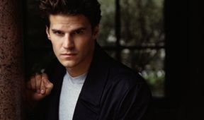 Buffy, přemožitelka upírů I (2/12)