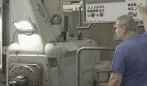 Industrie - Továrna v Protektorátu (7/12)