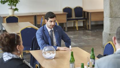 Ordinace v růžové zahradě 2 (913)