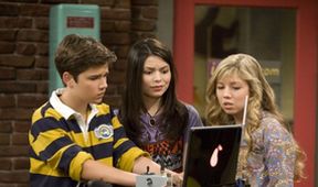 iCarly II (10/23)