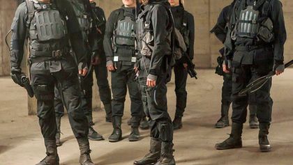 Hunger Games: Síla vzdoru (2)