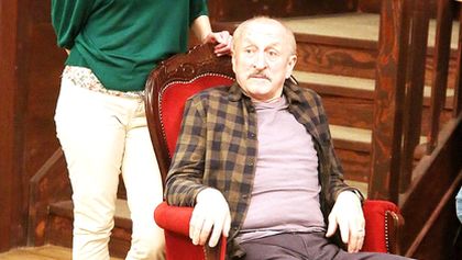 Krejzovi (55)