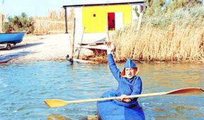 Tonoucí se stébla chytá