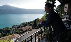 Manu a Matěj na cestě z Říma na ostrov Capri (3/10)