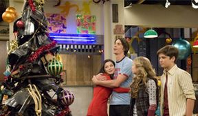 iCarly (8/25)