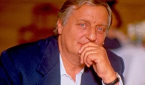 Maigret a mrtvý ve vaně