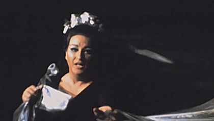Caballé zpívá Normu, Z první řady… Montserrat Caballé – 90 let