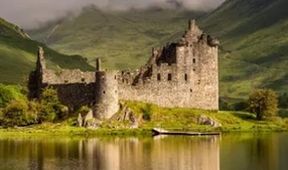 Skotsko, drsná krajina s mystickou duší