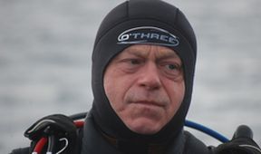 Ross Kemp: Shipwreck Treasure Hunter (3)