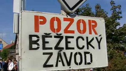Vokolo priglu, Běh