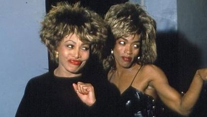 Tina Turner, Životy slavných