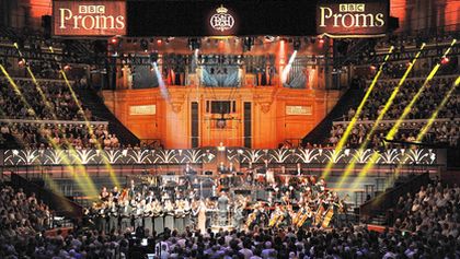 Orchestr Johna Wilsona hraje Gershwina