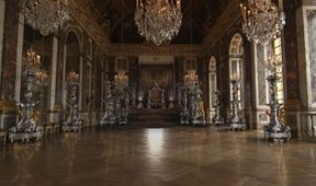 Skvostný nábytek ve Versailles