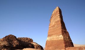 Petra: Tajemství starověkých stavitelů