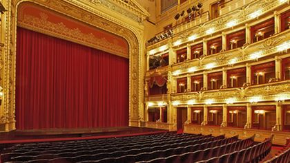 Opera Národního divadla. Sezóna 2015/2016
