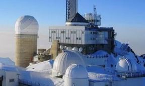 Pyreneje, přirozená hranice mezi Francií a Španělskem