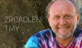 Zrcadlení tmy
