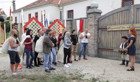Návštevníci (9)
