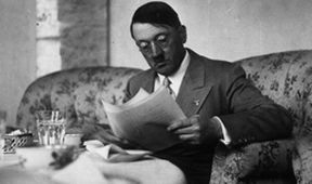 Hitler: Život v obrazech (2)