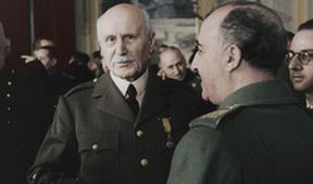 Apokalypsa: Hitler míří na východ (1)