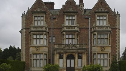 Tajemství britských královských paláců (4/8)