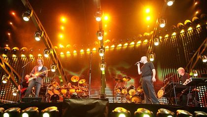 Genesis v Římě, Pop-rockové pódium