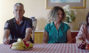 Mrtvola u sousedky (3)