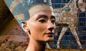 Nefertiti: Osamělá královna (2)
