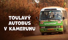 Toulavý autobus v Kamerunu