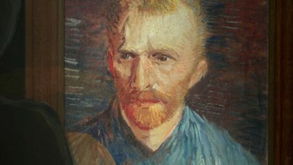 Dva měsíce k věčnosti: jak se stal Vincent van Gogh slavným, Klobouk dolů