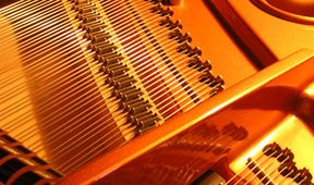 A. Vivaldi: Koncert č. 3 G dur pro housle a smyčce, op. 3, Je nám ctí... Pražské jaro 80