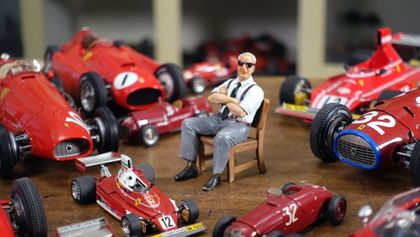 Enzo Ferrari - červená a čierna