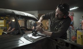Servis Bad Chad Customs (1)