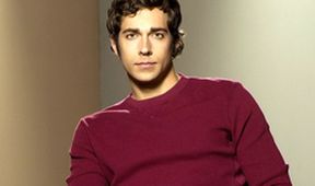 Chuck (3/13)
