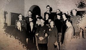 Hitlerův dvůr (1/2)